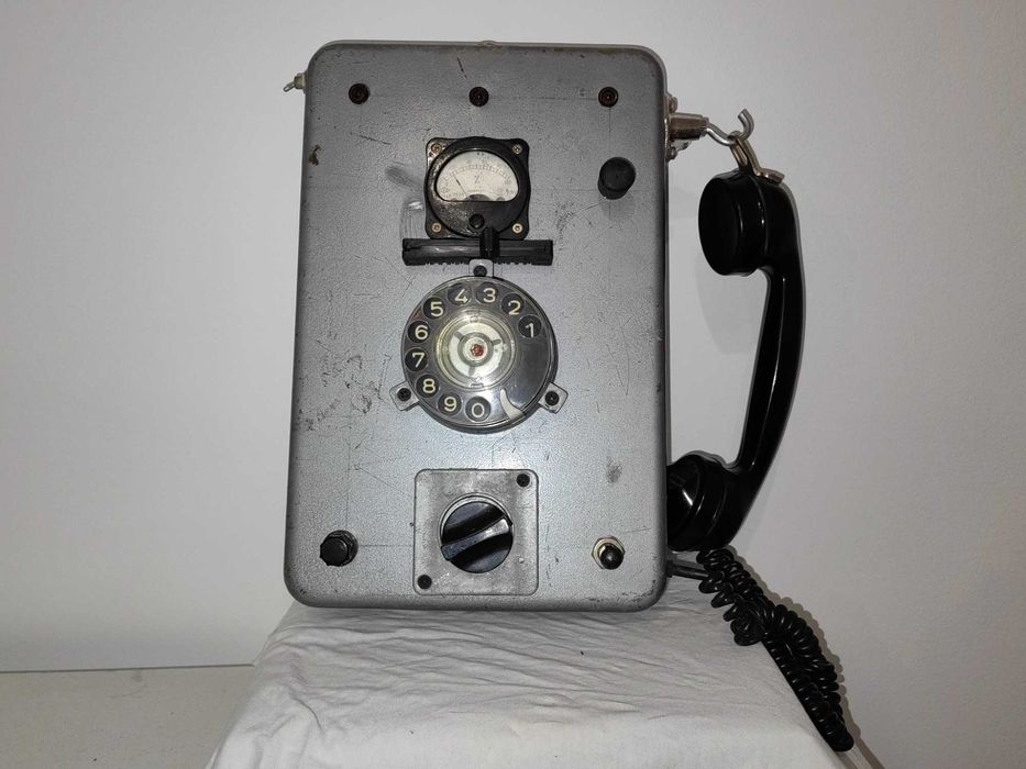 Колекция от ретро телефони