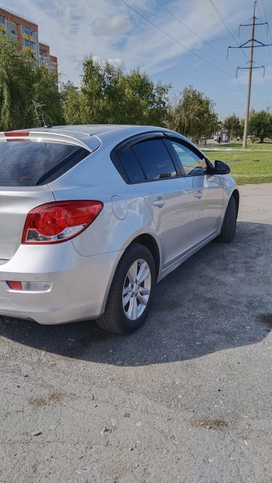 Продам Шевроле Круз