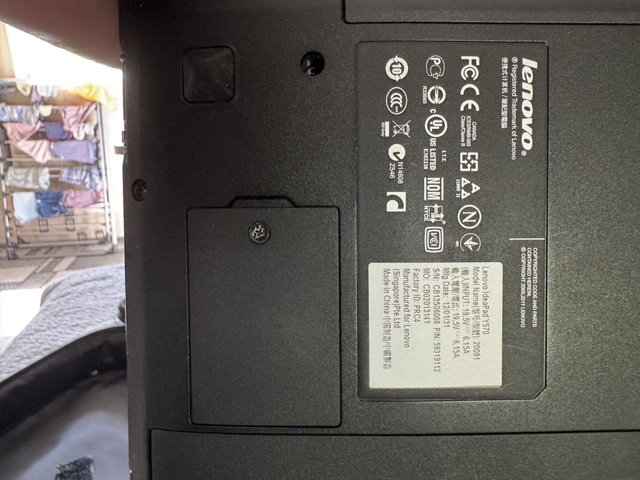 Продам ноутбук Lenovo Y570