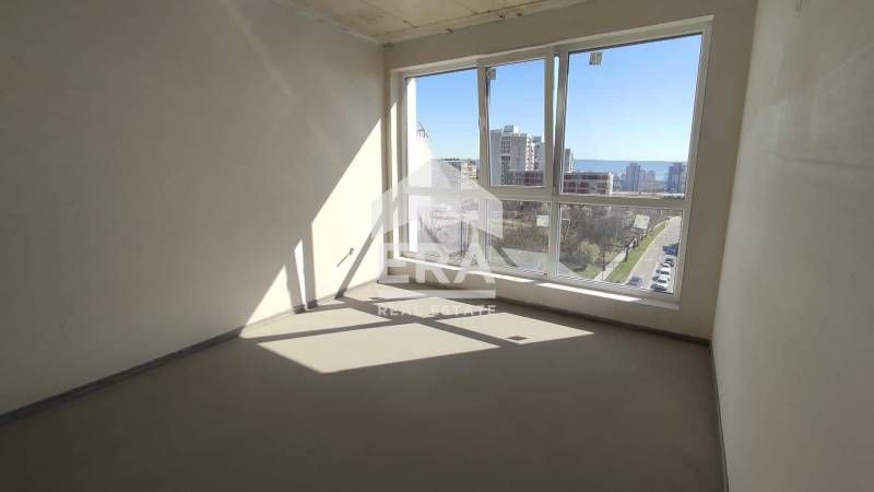 Продава се Тристаен апартамент в Варна, Възраждане 2 - 214 кв.м за 1169 €/кв.м - Снимка #4