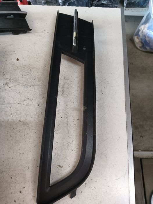 Grila Bara Stanga Fata Volkswagen Passat 3G2 2014 - >