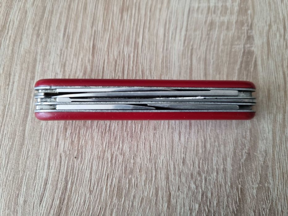 Швейцарски джобен нож Victorinox Camper с калъф