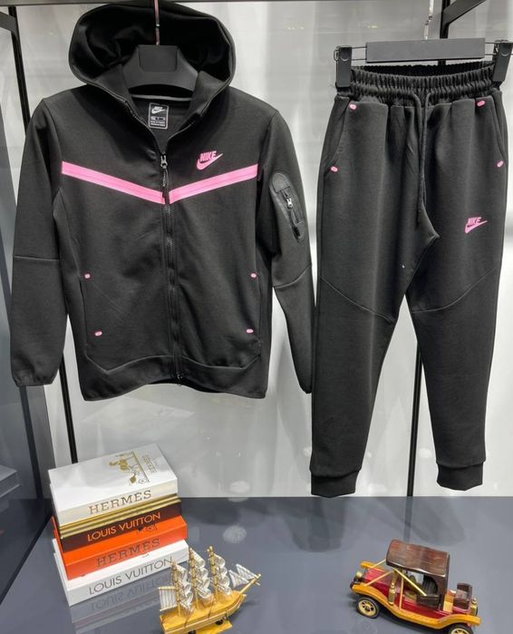 Treninguri fetite și baieti