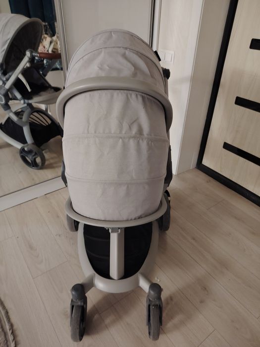 Продаю каляску с люлькой