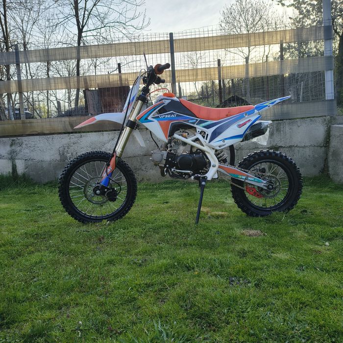 Cross 125cc 4t , întreținut, acte+ o sticla de ulei castrol