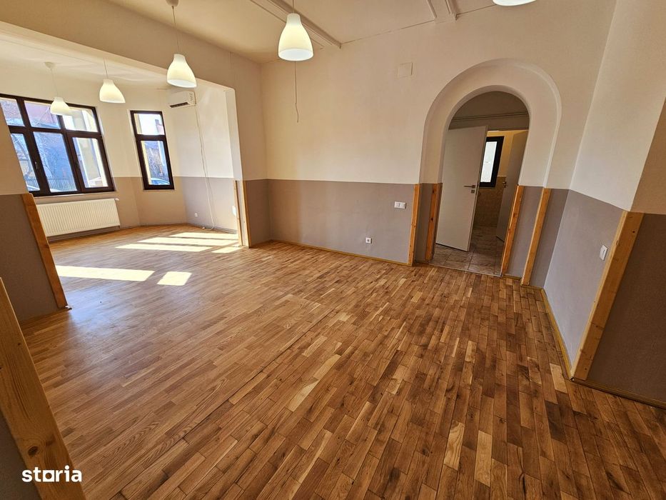 Proprietate interbelică premium | 2 vile renovate | Central Ploiești