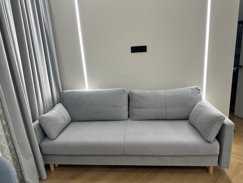 Продам диван 240/90