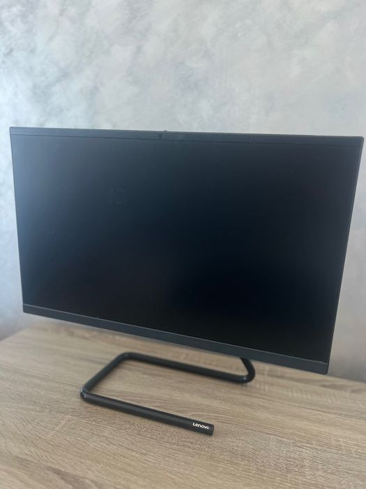 Vând monitor Lenovo plus o pereche de căști