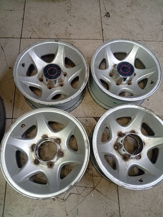 Продам комплект дисков r15 nissan pajero terrano.