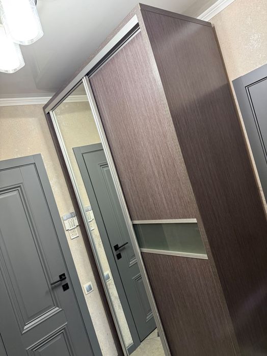 Продам шкаф для прихожей б/у