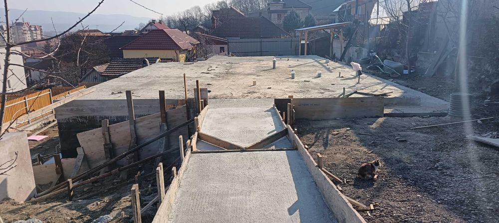 Teren intravilan  aproape de centrul orasului , - Vedere 4