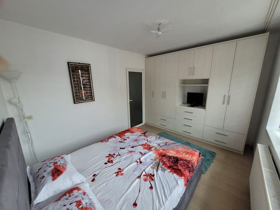 Apartament de închiriat 2 camere Decomandat Centru