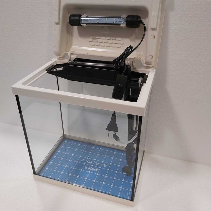 Аквариум 17 литра - оборудван