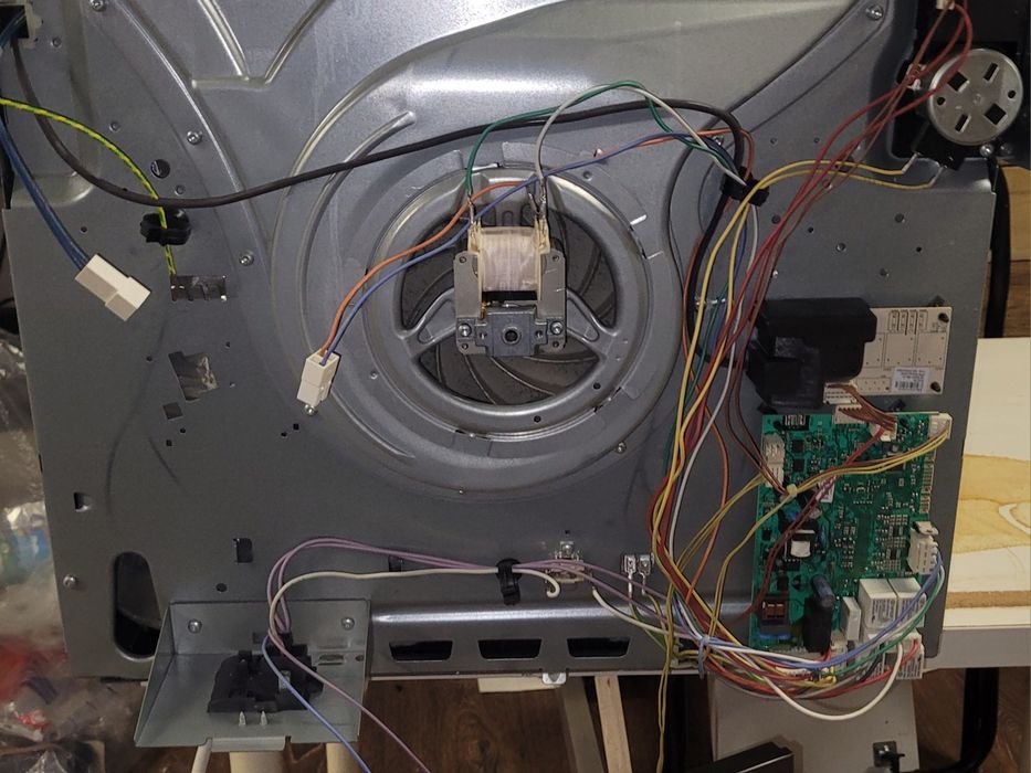 Резервни части за фурна за вграждане Electrolux EOC05651OX с пиролиза