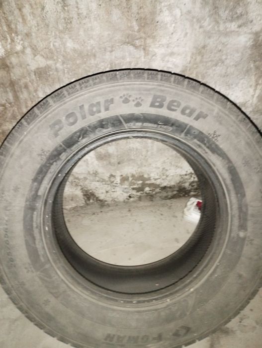 Продам резину на 17 дюймов.