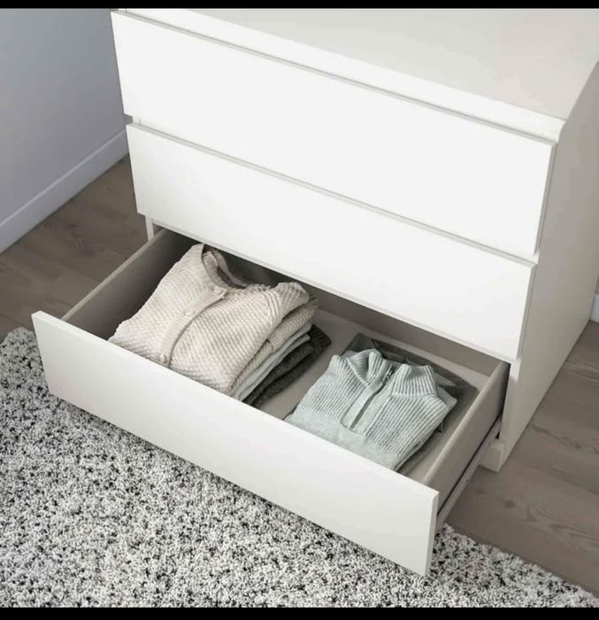 Comodă IKEA alb mat