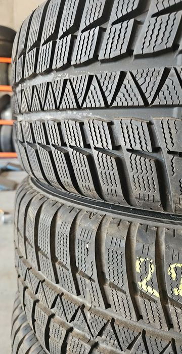 225/55/16 Falken.