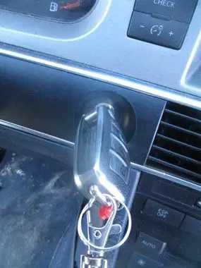 Contact pornire complet AUDI A6 C6 an 2007 original stare perfecta