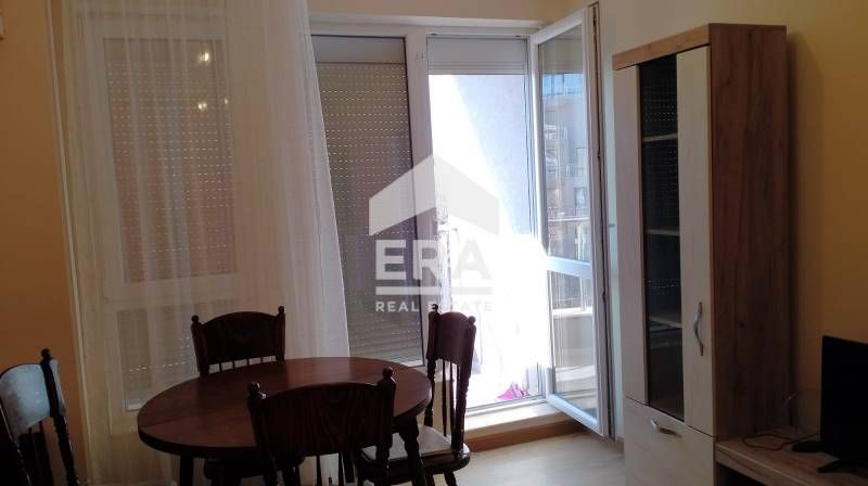 Дава се под наем Двустаен апартамент в Варна, Колхозен пазар - 56 кв.м за 420 € - Снимка #2