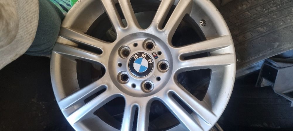 Продаю диски R 17  bmw