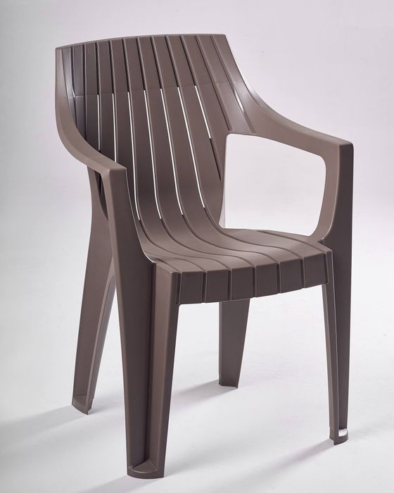 Пластиковый стул BRUNO