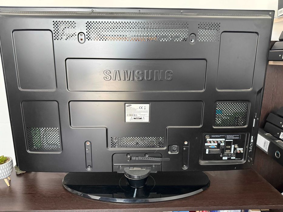 TV Plasma Samsung 42" (107 cm) – Stare bună de funcționare