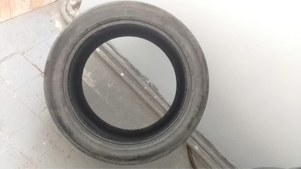 Комплект летних шин 275/40 R19