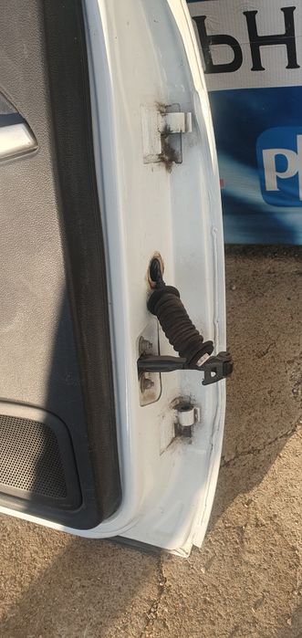 Продам дверь лада гранта