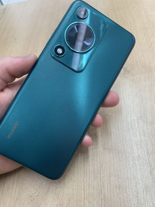 HUAWEI nova Y72
