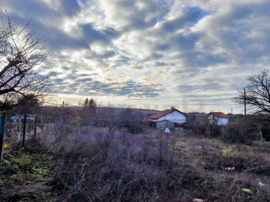 Парцел в Варна, област-м-т Перчемлията площ 704 цена 28500