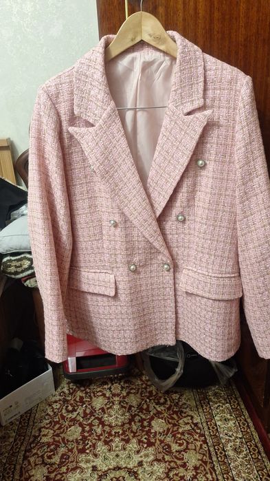 Женские новые пиджаки