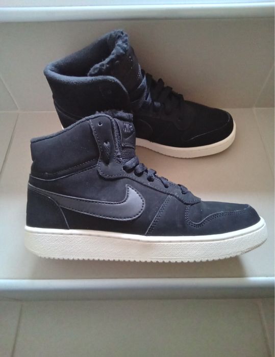 Кецове/маратонки Nike Freak 4 Cortez и Air max 38 номер