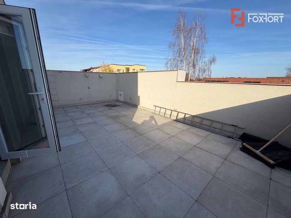 Apartament cu 4 camere dispus pe 3 niveluri - zona Giroc
