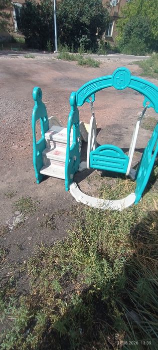 Продам Качеля и горка