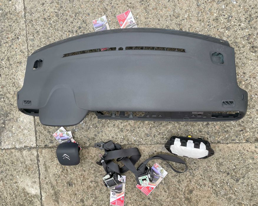 Citroen C3 III kit airbag volan pasager / set centuri / plansa de bord