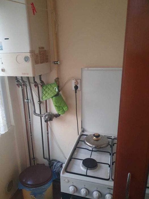 Vand apartament 2 camere
