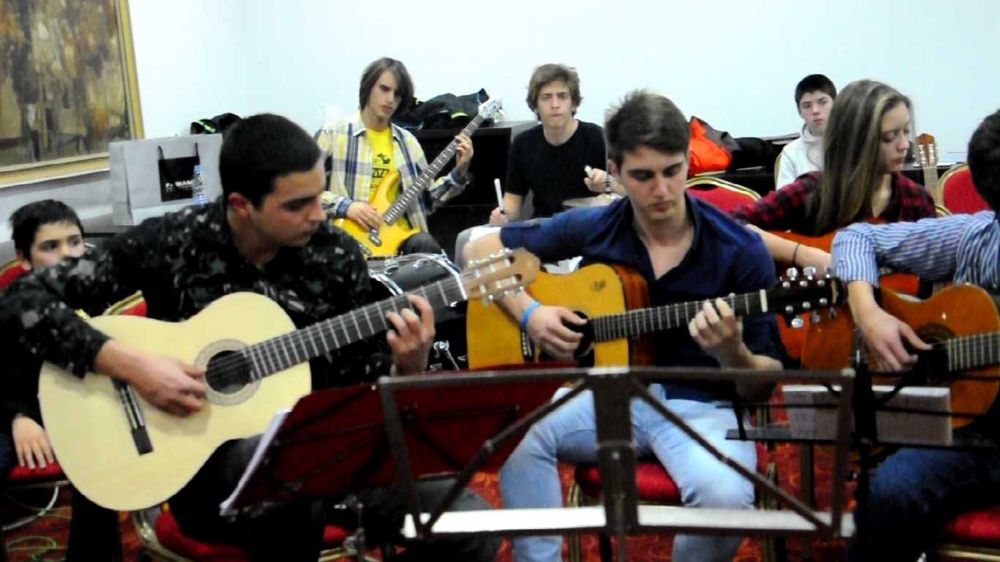 Уроци по китара Пловдив | Школа по китара | Курсове, обучение, учител