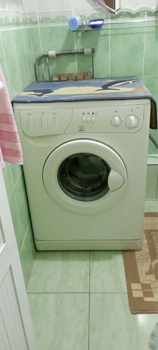 Срочно продаем стиральную машину