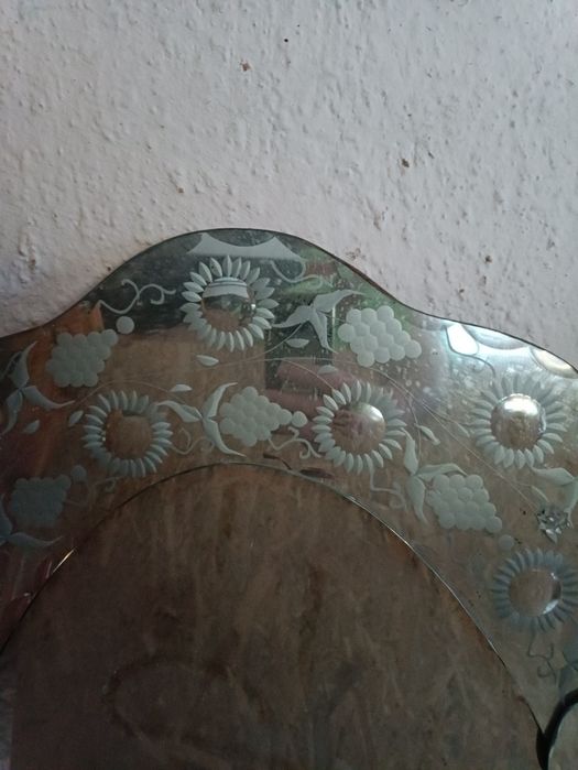 Se vinde oglindă!