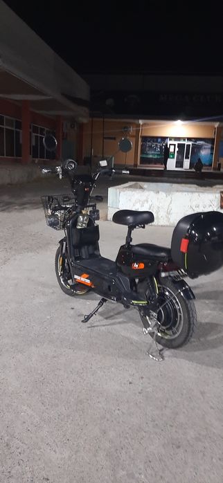 Электроскутер — новые АКБ,6шт,72 Vпродается на запчасти