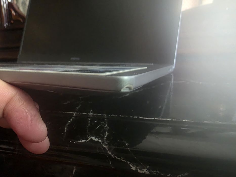 Infinix нотбук.         .