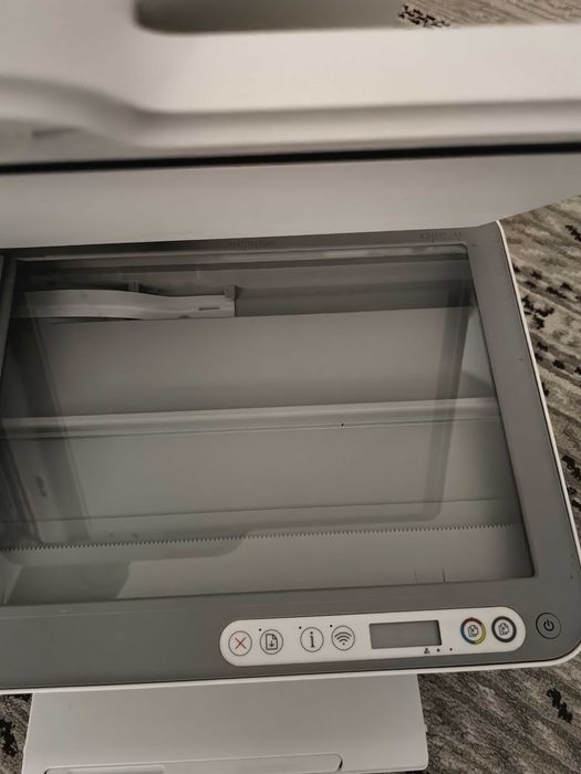 Vând imprimanta HP DESKJET 4120e