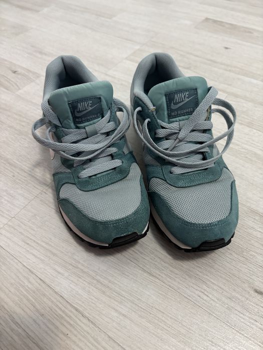 Adidasi nike marimea 38