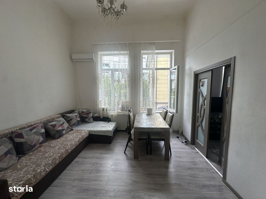 Apartament în vilă istorică, 7 camere, Filibiliu–Romulus