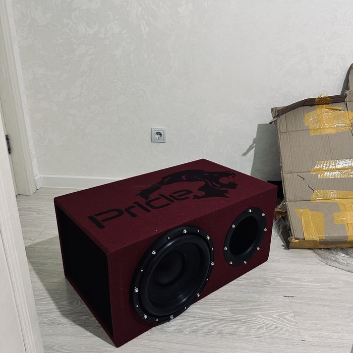 Продам саббуфер срочно