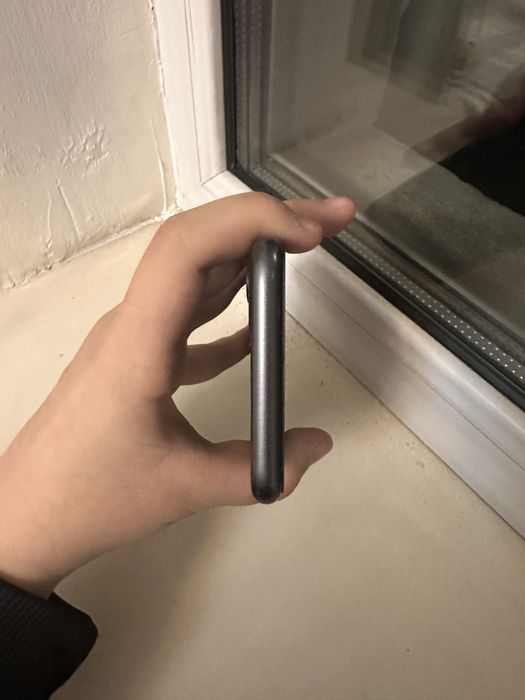 Продаю Iphone 11,64gb