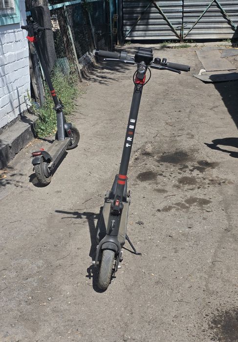 Продам электросамокат