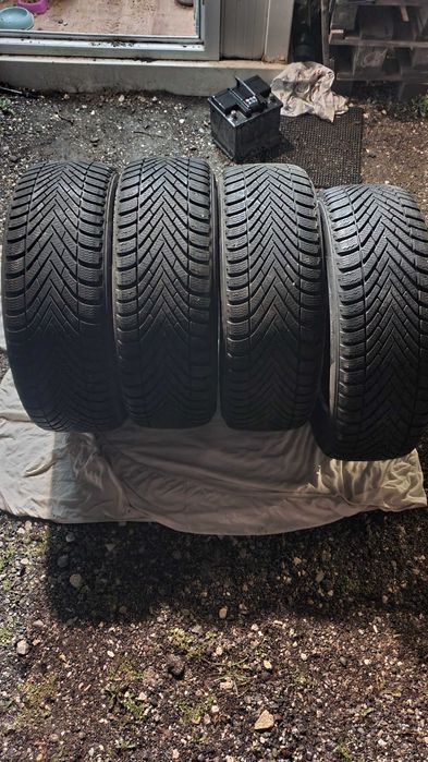 Зимни гуми 205/55/16 PIRELLI