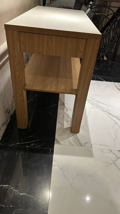 Стол мебельный для дома