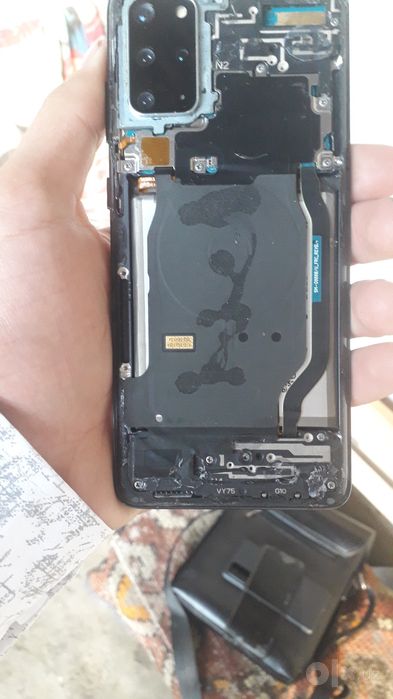 Samsung s20+ 12/256gb